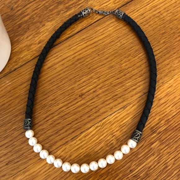 Jewelry - Fake Pearl Braided Necklace